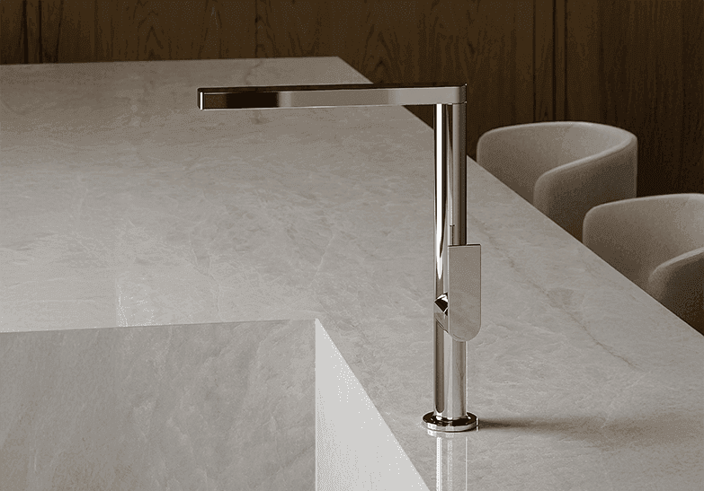 Distinctive Linear Accent